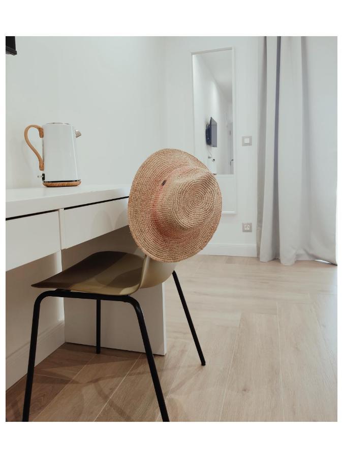 Mina Lux * Jelsa (Hvar)